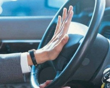 Сотни водителей выплатят штрафы за нарушения ПДД на дорогах Мариуполя