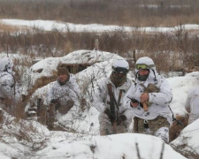 Вблизи Мариуполя украинских военных обстреливают из гранатометов