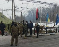 23-й день блокады в Донбассе: первые заявления президента и генерального прокурора