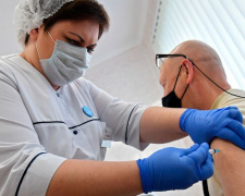 В Украине снова расширили перечень профессий для обязательной вакцинации