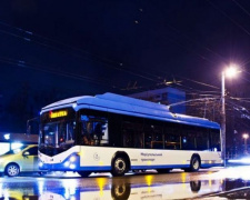 Разбитое лобовое стекло и пассажир с ножом: инциденты в общественном транспорте Мариуполя