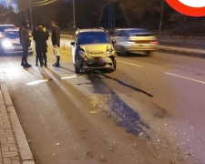 Переломы конечностей и травма головы: в Мариуполе произошла авария с пострадавшими