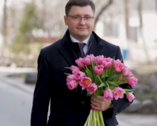 «Вы – единственный смысл нашей жизни»: Вадим Бойченко поздравил мариупольчанок с 8 марта (ВИДЕО)