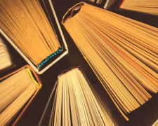 Буккроссинг в Мариуполе: жители могут бесплатно обменять прочитанные книги