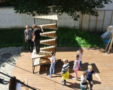 Креативное пространство в Мариуполе собирает средства на уличный конструктор