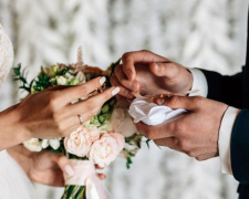 В Мариуполе пары могут успеть пожениться в «красивую» дату