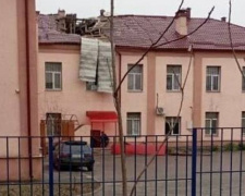 Общежитие переселенцев попало под обстрел в Мариуполе