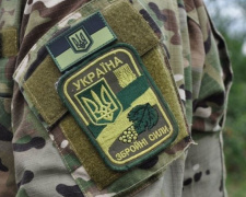 Украинских военных на Донбассе кормят сухпайками-«победителями» (ФОТО)