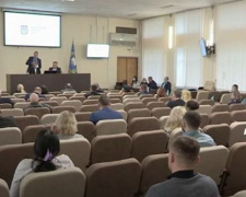 Депутаты партии ОПЗЖ продолжают скандалить на сессии Мариупольского районного совета