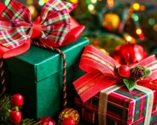 Мариупольцам предлагают стать Рождественскими дедами