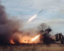 Шесть поселков на Донбассе под обстрелом: боевики применяют запрещенное оружие