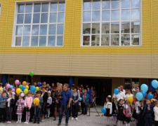 В Донецкой области Президент и министры открыли три опорные школы