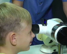 В Мариуполе детские глазные болезни бесплатно лечат на современном оборудовании (ФОТО+ВИДЕО)