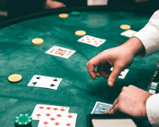 В гостиницах откроют казино? Парламент поддержал законопроект о легализации игорного бизнеса