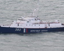 От берегов Мариуполя морская авиация отогнала корабль РФ (ФОТО)