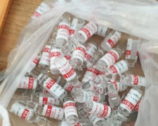 Через КПВВ под Мариуполем пытались провезти 200 ампул опиоидов (ФОТО)