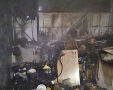 В ночном Мариуполе вспыхнули два пожара (ФОТО)