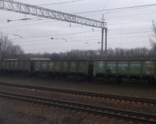 «Донецкая железная дорога» озвучила убытки от похищенного из заблокированных поездов с углем