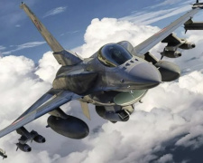 Як передача літаків F-16 розширить можливості застосування авіації для України: розбір експерта