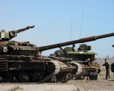 На линии разграничения на Донбассе зафиксированы танки и зенитки боевиков