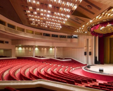 Большая сцена и много мест: мариупольцам нужен новый концертный зал