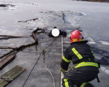 Рыбак провалился под речной лед в Донецкой области