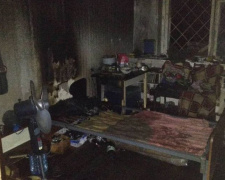 В Мариуполе горела двухкомнатная квартира: спасли мужчину