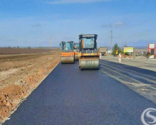 Ремонт участка дороги под Мариуполем близится к завершению