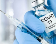 Донетчина отстает по темпам вакцинации и опережает по заболеваемости COVID-19 другие регионы