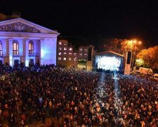 Мариуполь с размахом отпраздновал День города - праздник посетили 100 тысяч человек (ФОТО)