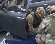 В Мариуполе спецназ задержал наркодилера (ФОТО)