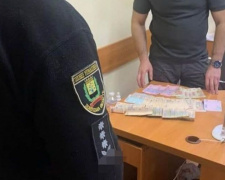 В Донецкой области полицейские-взяточники предлагали «крышевание»