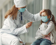 На Донетчине 12 детей и четыре сотни взрослых заболели коронавирусом за сутки
