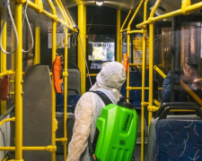 Коронавирус в Мариуполе: почти 200 машин коммунального транспорта прошли санобработку