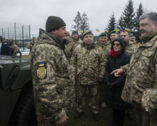 Америка направит на Донбасс 40 единиц военной техники (ФОТО)