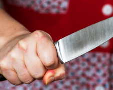 Мариупольчанка набросилась с ножом на 9-летнего сына (ДОПОЛНЕНО)