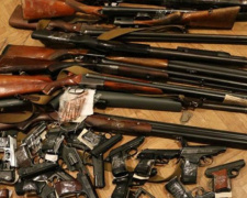 Мариупольские полицейские подвели итоги месячника сдачи оружия