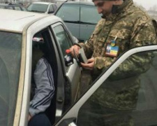 Утром на КПВВ Донбасса собралось 700 транспортных средств