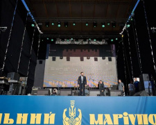 Украина гордится Мариуполем: Владимир Зеленский поздравил горожан с Днем освобождения