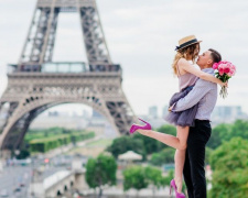 Французский уикенд: бесплатную путевку в Париж разыграют среди мариупольцев
