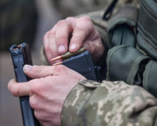 Военный-контрактник погиб от выстрела в голову во время несения службы под Мариуполем