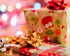 Мариуполь закупает новогодние подарки для детей. Кто их получит и какие документы нужны?