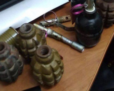 В рамках спецоперации в Мариуполе у местного жителя изъяли 6 гранат (ФОТО)