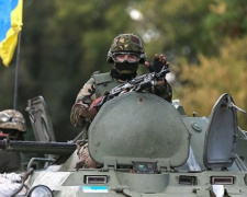 Окрестности Мариуполя обстреляли из гранатометов и танка