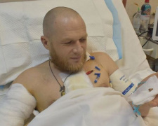 Потерял больше двух литров крови: в Днепре спасли раненного под Мариуполем бойца (ФОТО)