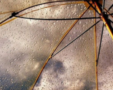 Зонтик может пригодиться: в Мариуполе прогнозируют дожди