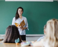 В Мариуполе создадут центр для повышения профессионализма педагогов 