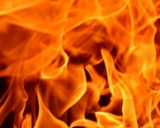 Из-за боевых действий в Мариуполе – пожар, четверо пострадавших