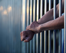 Експрокурору, що працює на окупантів в Маріуполі, загрожує довічне ув’язнення – подробиці