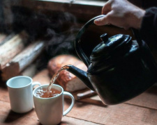 Согреться чаем и утолить голод: в Мариуполе заработали пункты обогрева